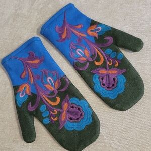 Brand New Embroidered Winter mittens